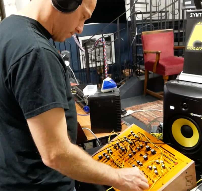 Fusebox Analogue Solutions Synthesizer Demo